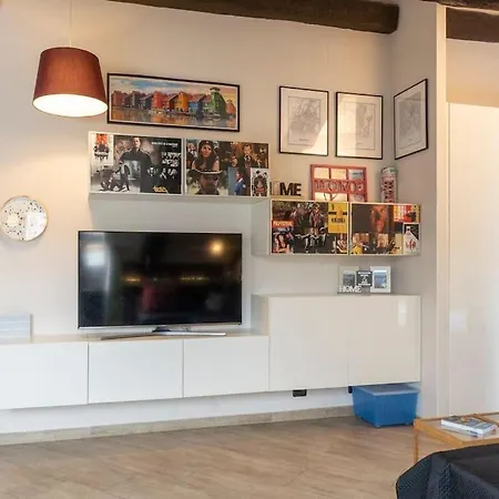 Cozy Attic In The Center Torino