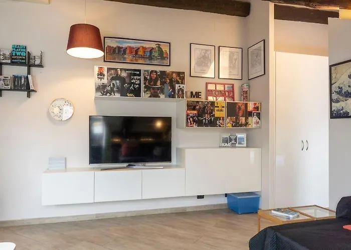 Cozy Attic In The Center Turin